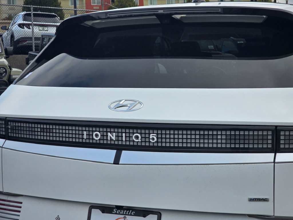 Used 2024 Hyundai Ioniq 5 Limited AWD/4WD image 13