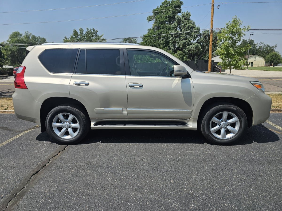 Used 2012 Lexus GX 460 w/ Comfort Plus Pkg AWD/4WD image 6