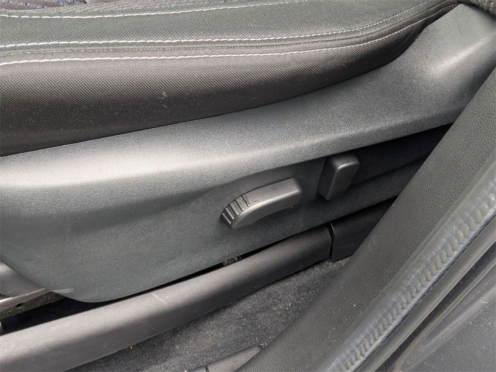 Used 2025 Subaru Ascent Premium image 16