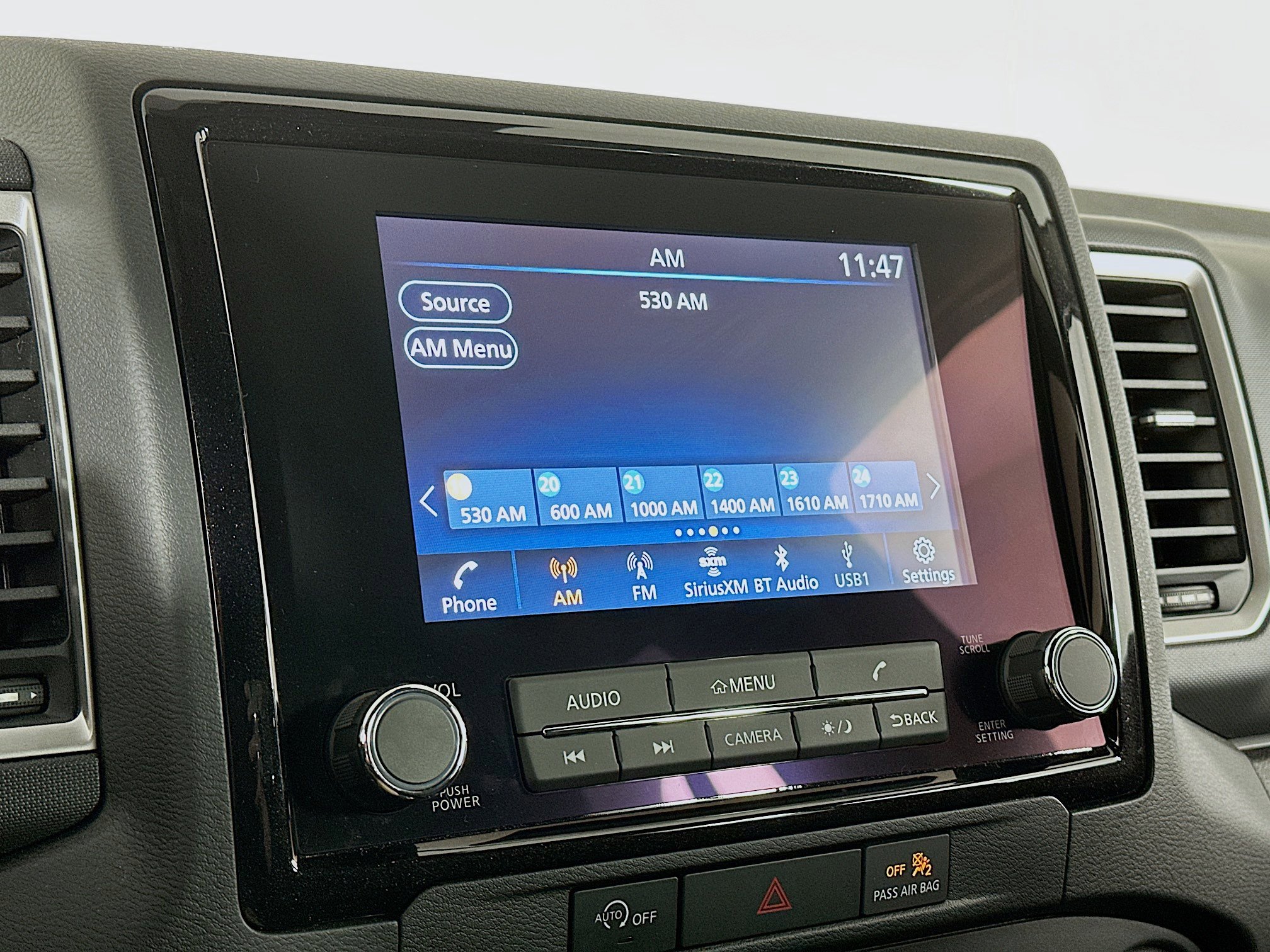 Used 2024 Nissan Frontier SV w/ SV Convenience Package image 21