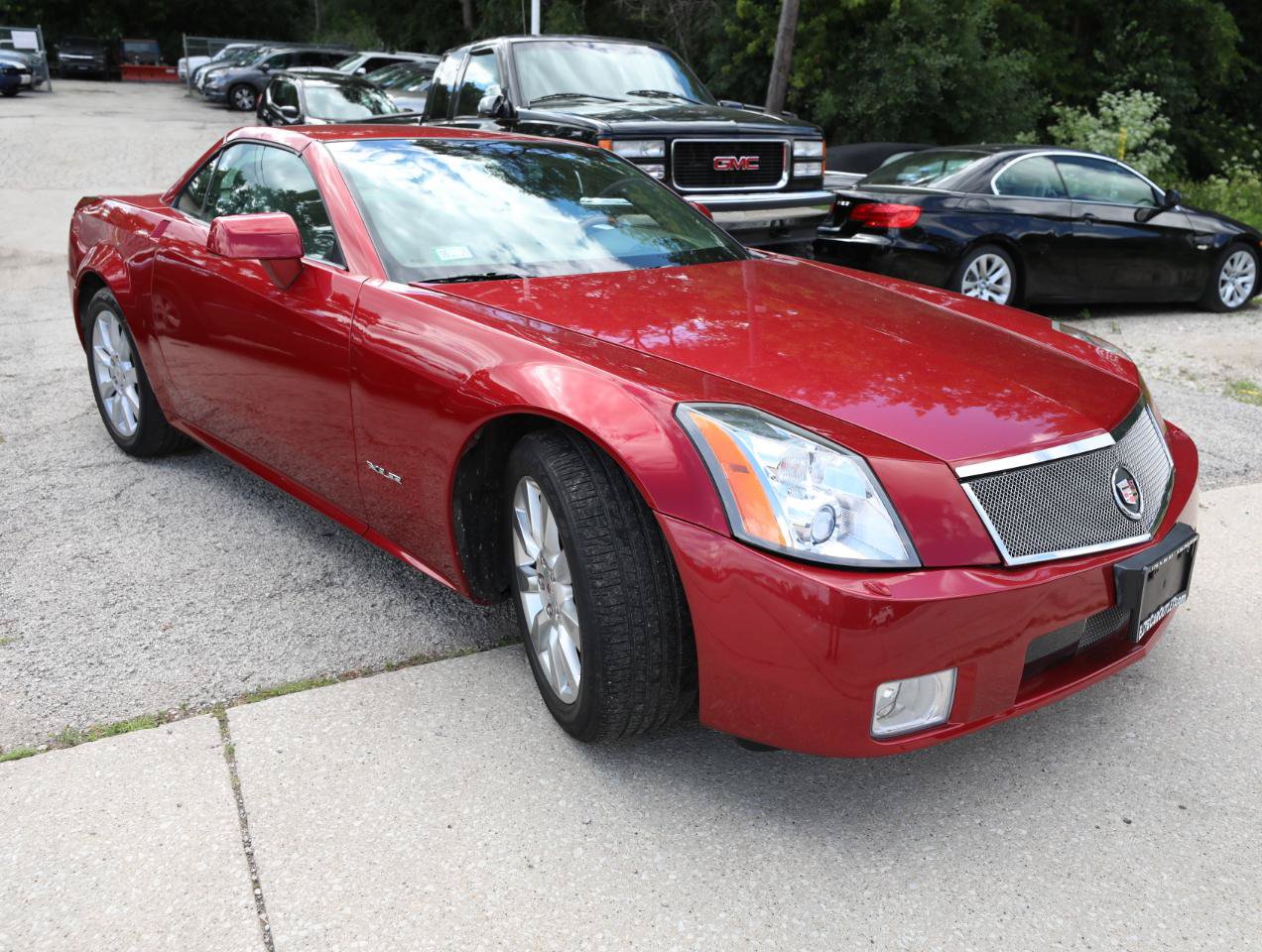 Used 2005 Cadillac XLR RWD image 4