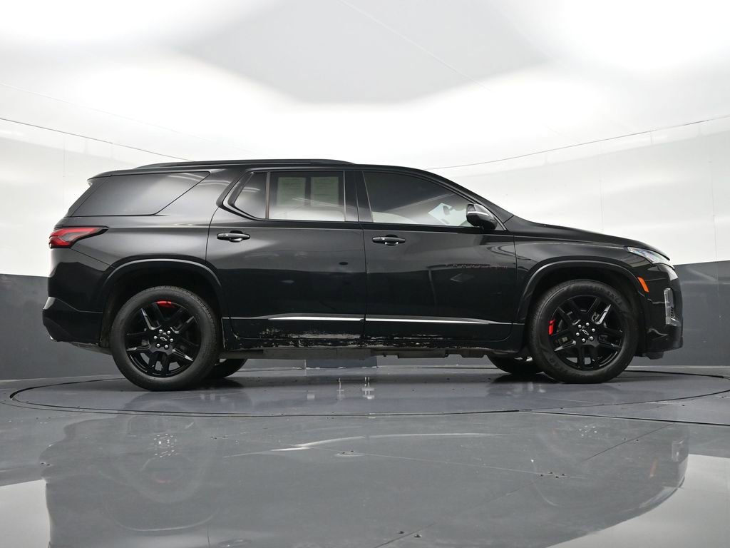 Used 2023 Chevrolet Traverse Premier w/ Redline Edition image 35