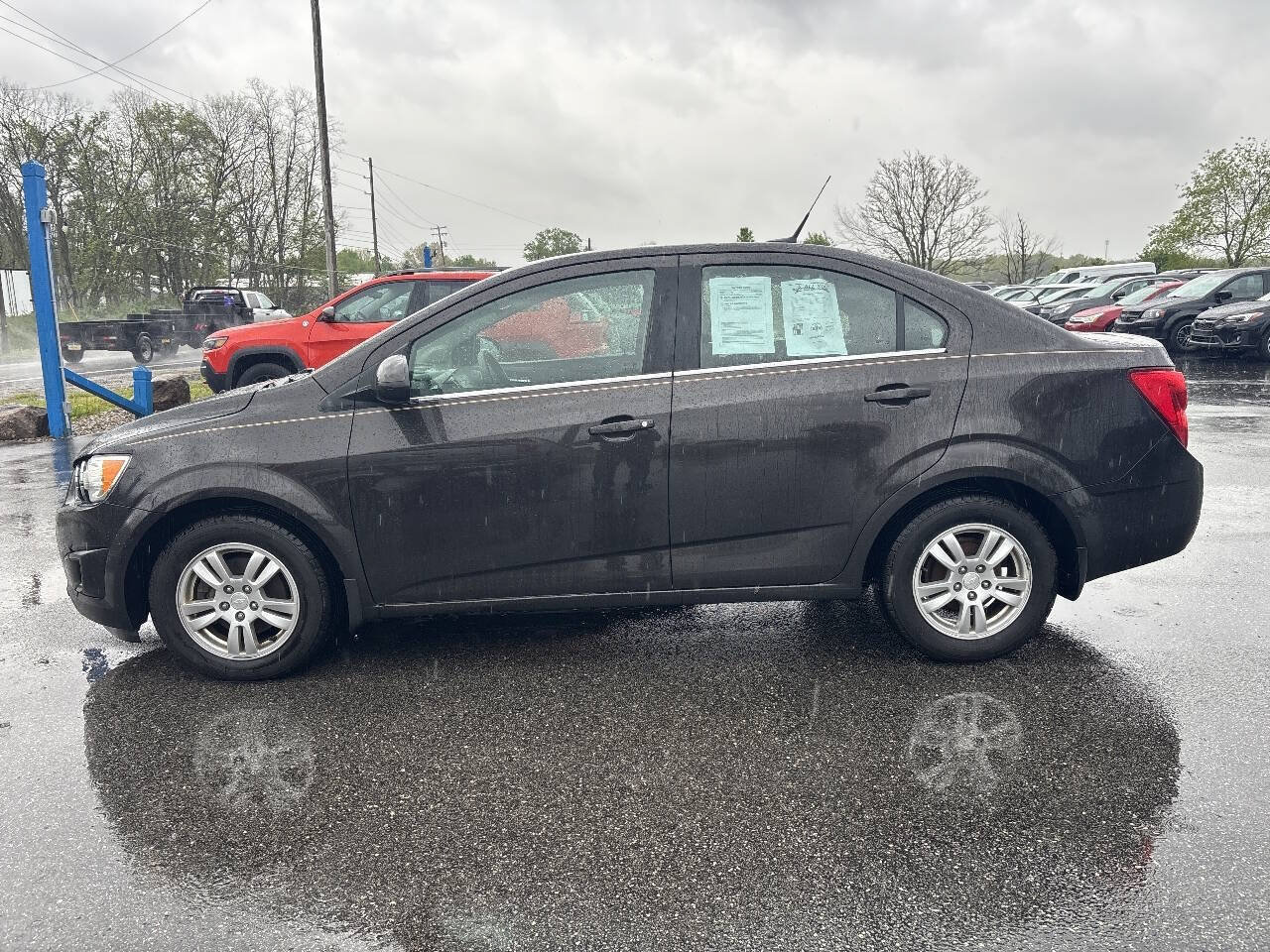 Used 2013 Chevrolet Sonic LT FWD image 4