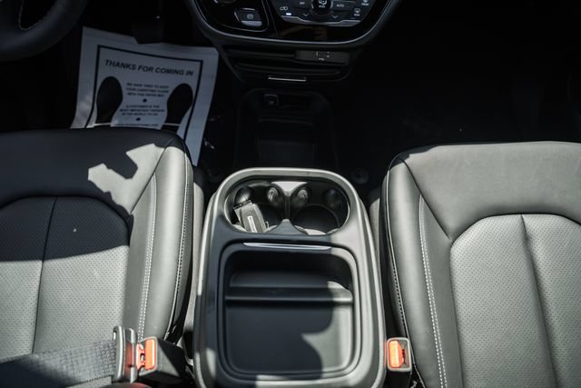 New 2027 Chrysler Pacifica Select FWD image 33