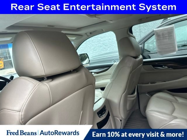 Used 2019 Cadillac Escalade Premium Luxury AWD/4WD image 10