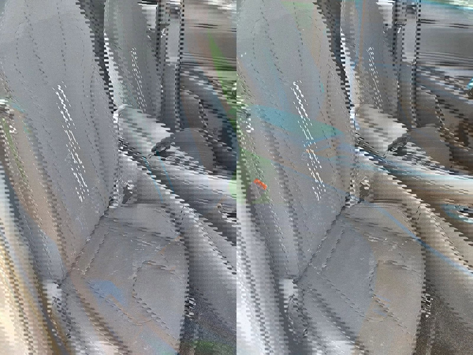 Used 2023 Hyundai Elantra SEL w/ Convenience Package image 29