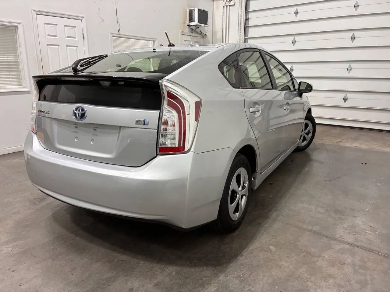 Used 2012 Toyota Prius Two image 7