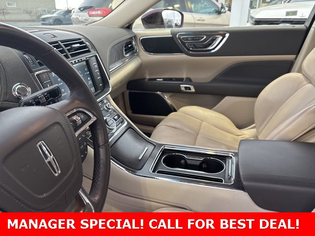 Used 2019 Lincoln Continental Select image 15