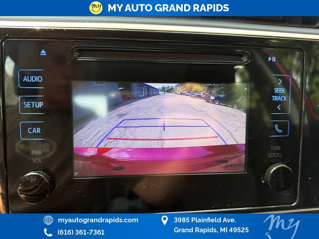 Used 2019 Toyota Corolla SE FWD image 22