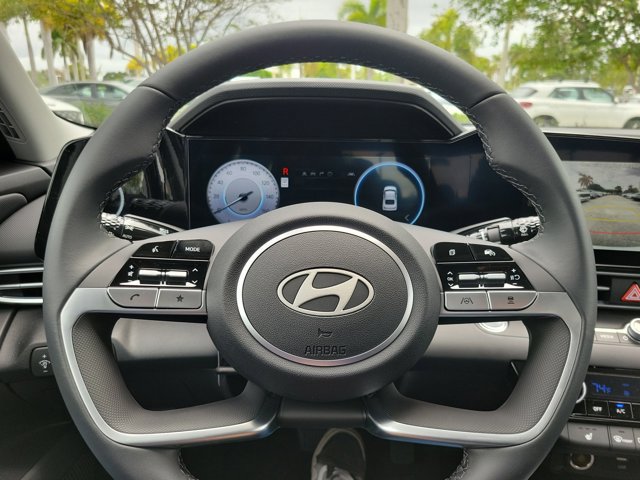 New 2026 Hyundai Elantra Limited FWD image 12