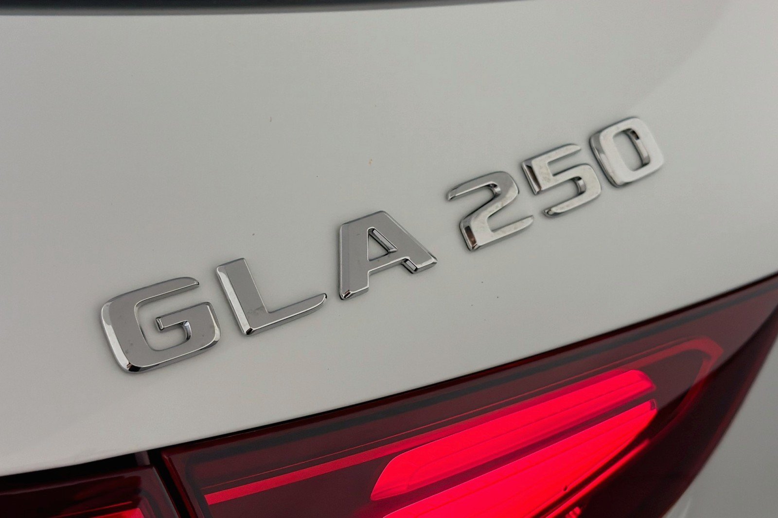 New 2026 Mercedes-Benz GLA 250 image 8