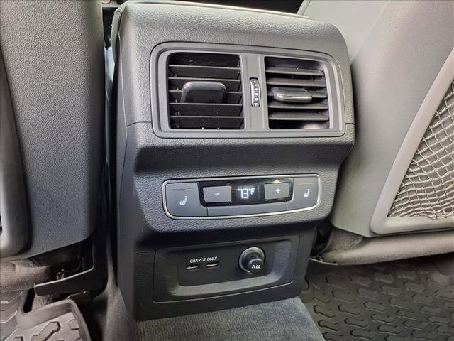 Used 2021 Audi SQ5 Prestige w/ Prestige Package image 24