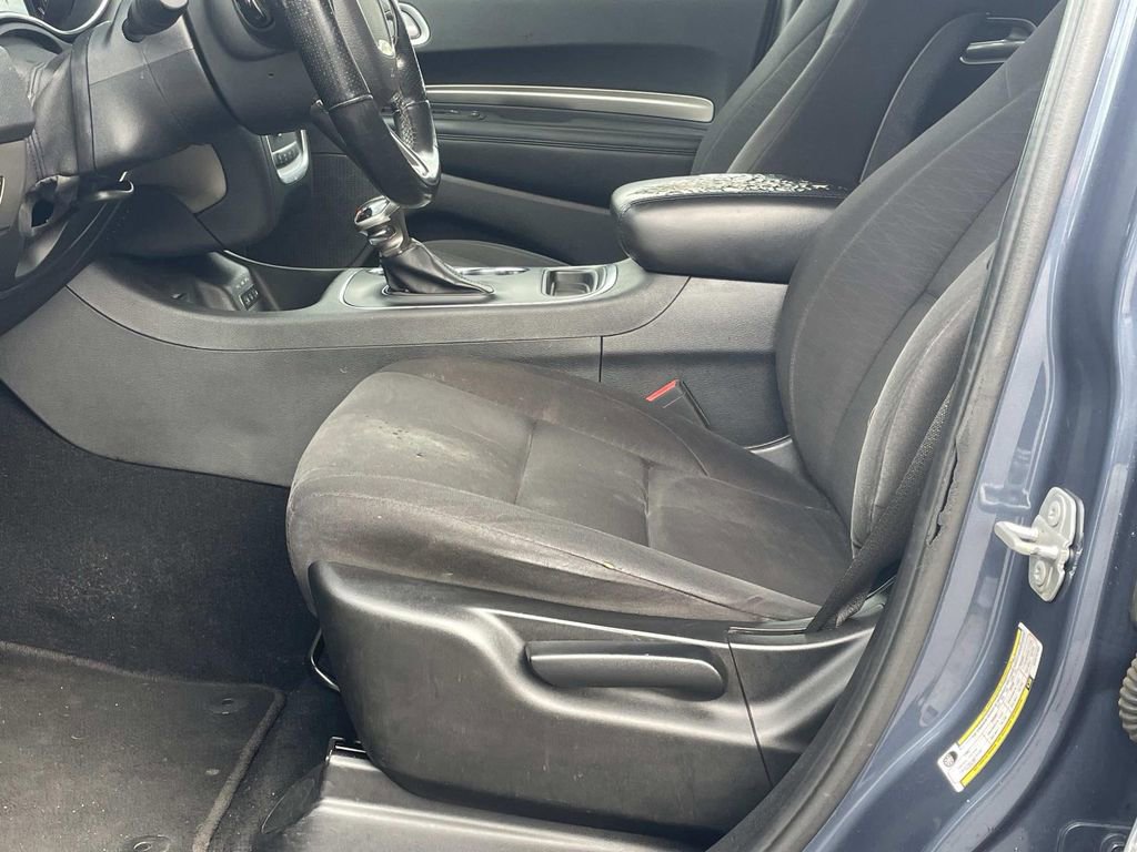 Used 2019 Dodge Durango SXT w/ 3rd Row Seating Group image 17