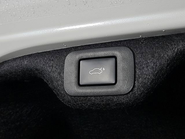 Used 2025 Lexus ES 300h w/ Premium Package image 31