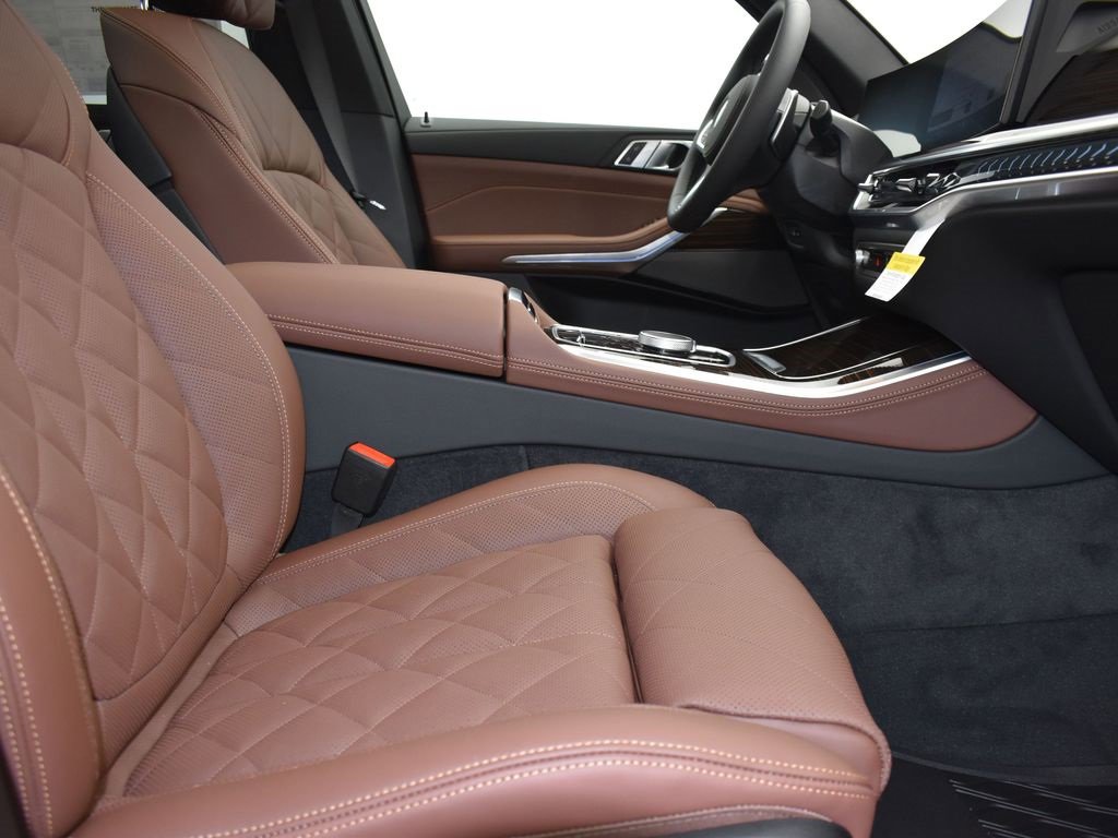 New 2026 BMW X5 xDrive50e image 25