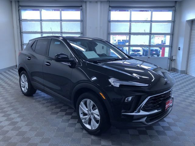 Used 2025 Buick Encore GX Preferred AWD/4WD image 37