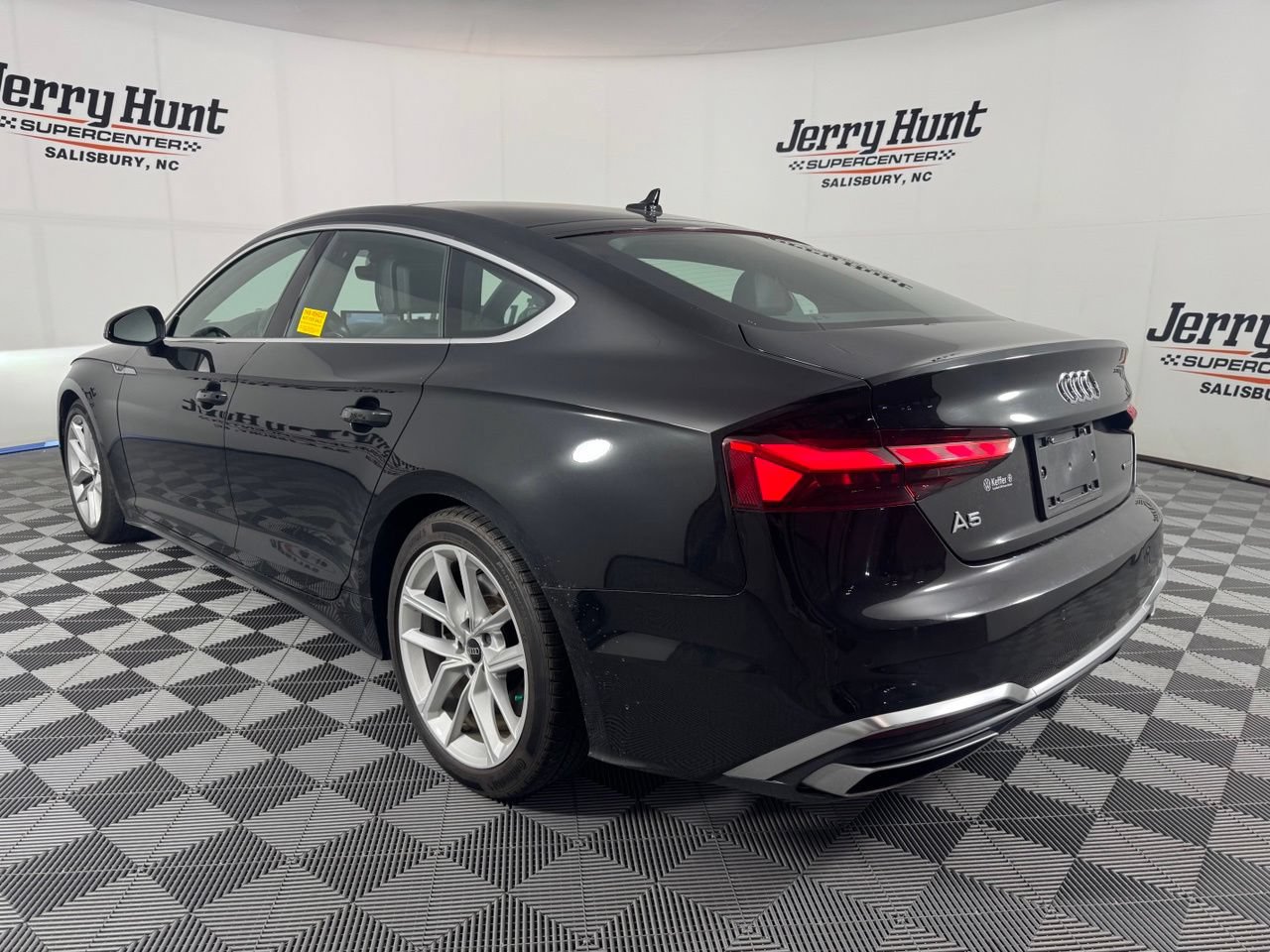 Used 2024 Audi A5 2.0T Premium Plus AWD/4WD image 9