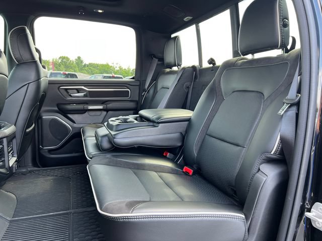 Used 2025 RAM 1500 Laramie w/ Sport Appearance Package AWD/4WD image 5