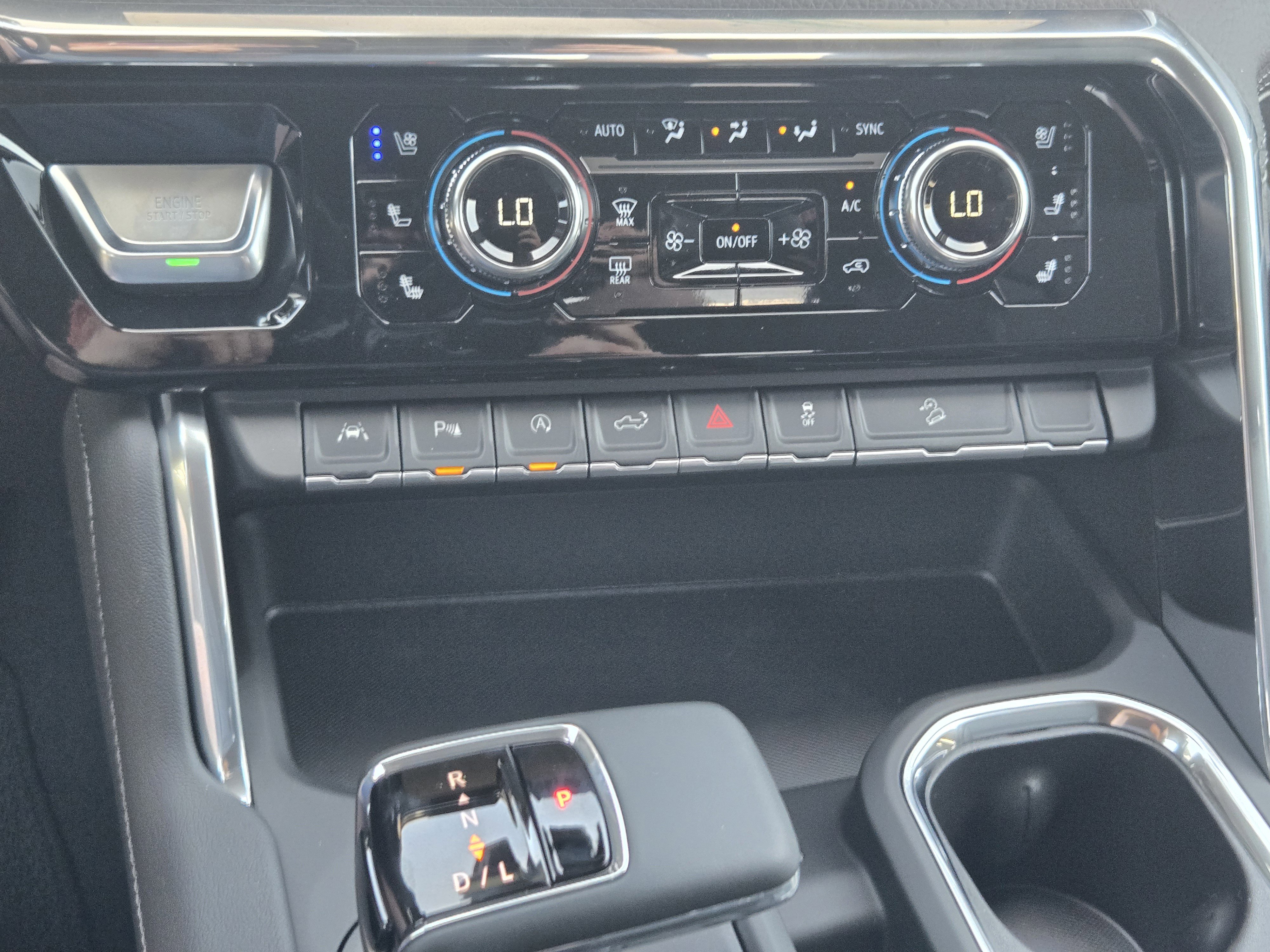 New 2025 GMC Sierra 1500 Denali w/ Denali Reserve Package image 14