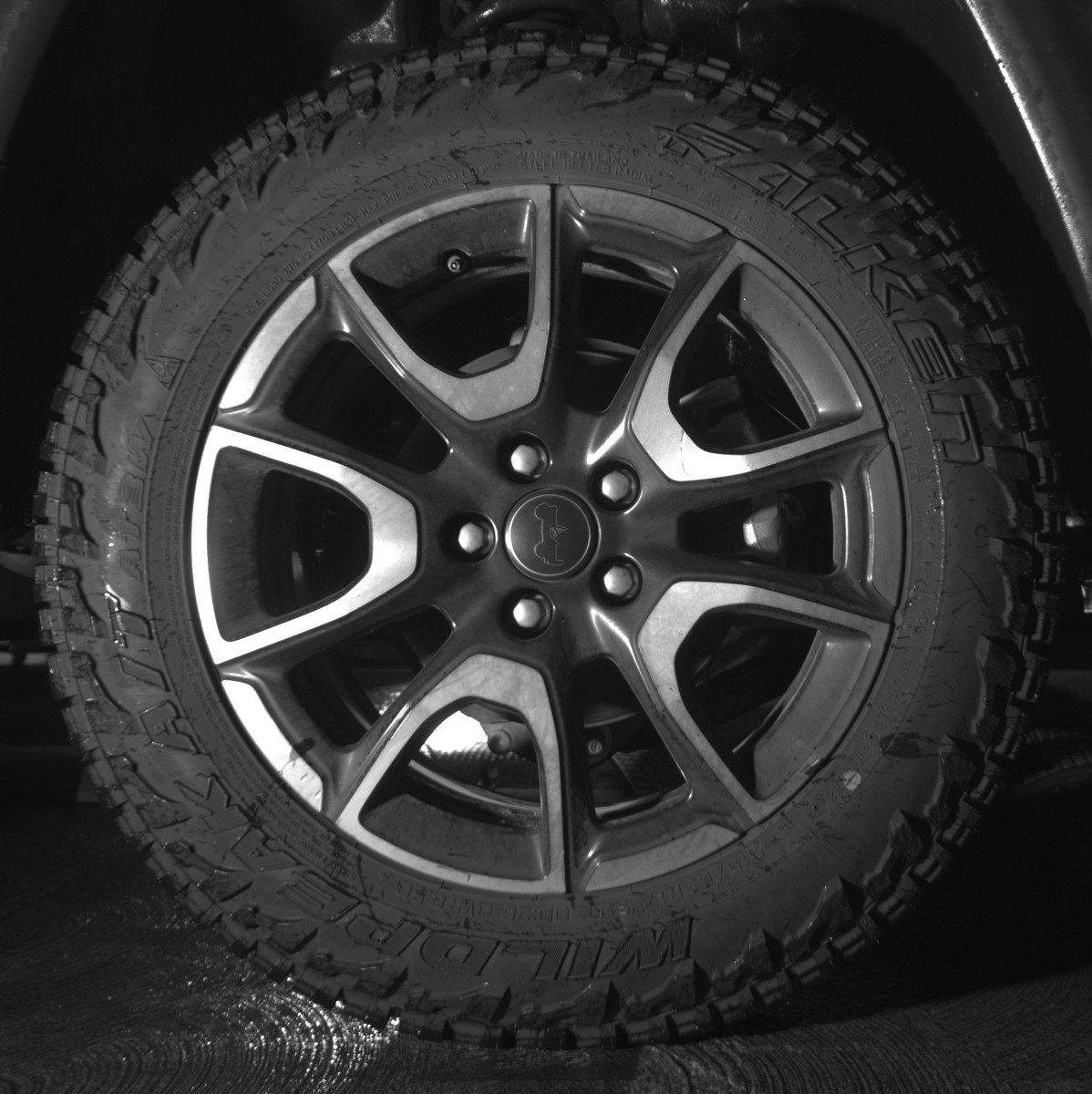 Used 2025 Jeep Compass Trailhawk image 15