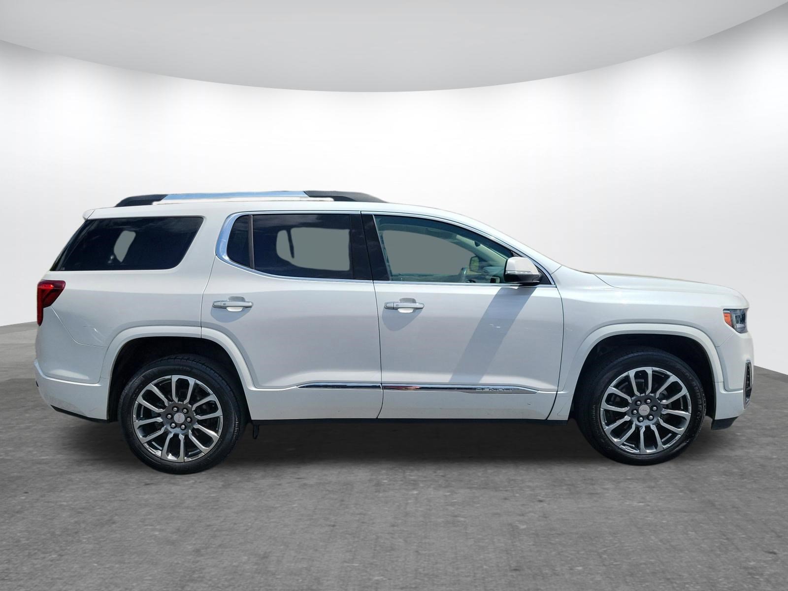 Used 2020 GMC Acadia Denali w/ LPO, Floor Liner Package FWD video 2