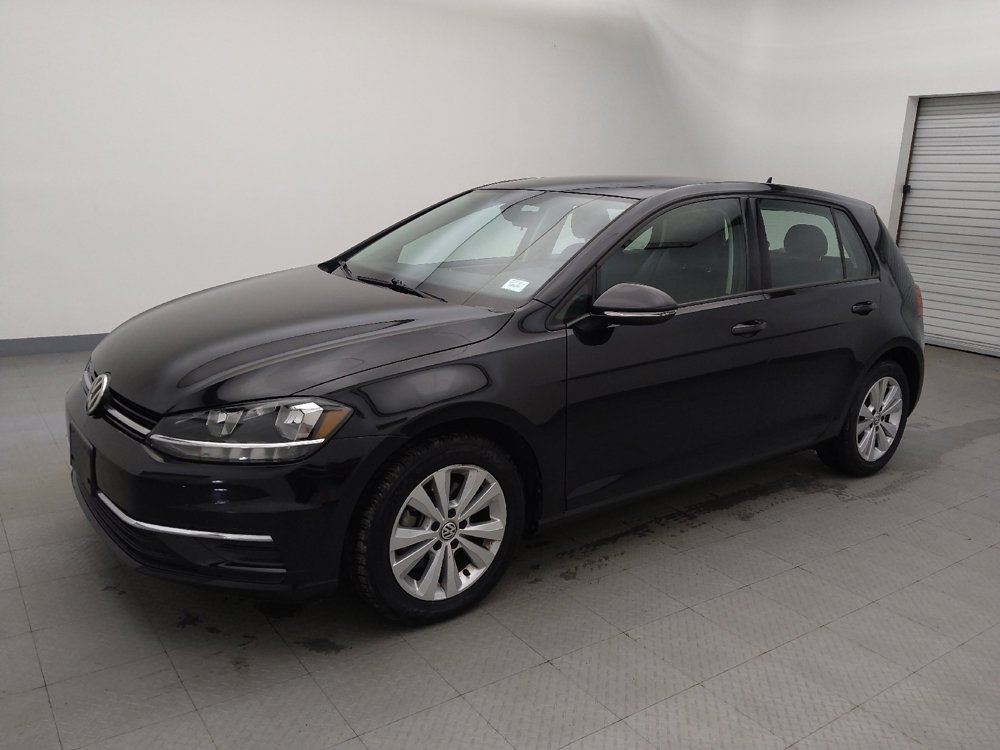 Used 2021 Volkswagen Golf 4-Door image 2
