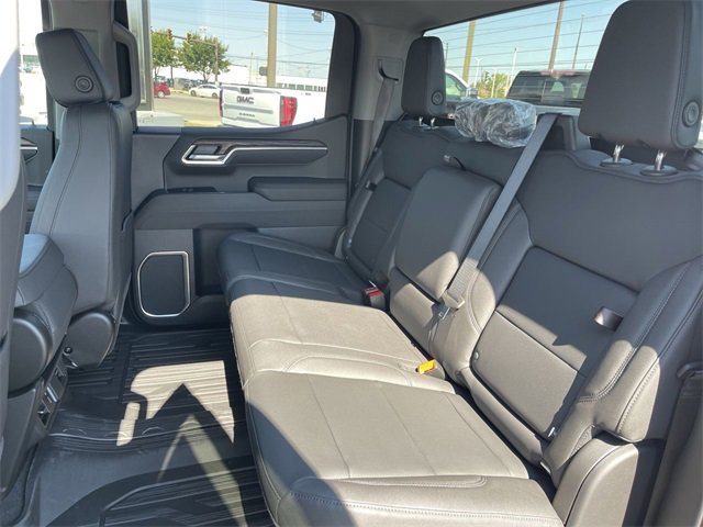 New 2026 GMC Sierra 1500 SLT image 21