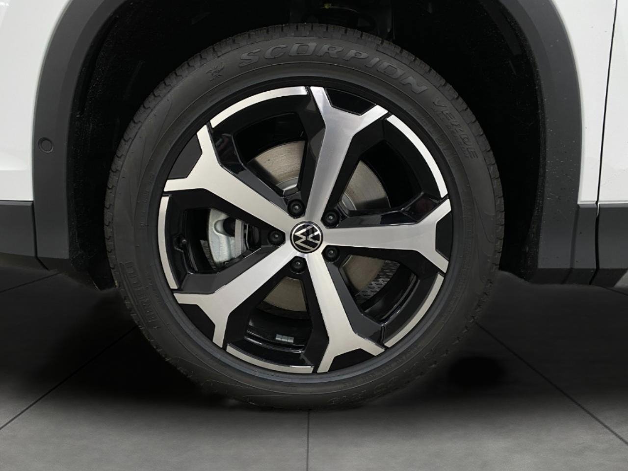 New 2026 Volkswagen Tiguan SE image 12
