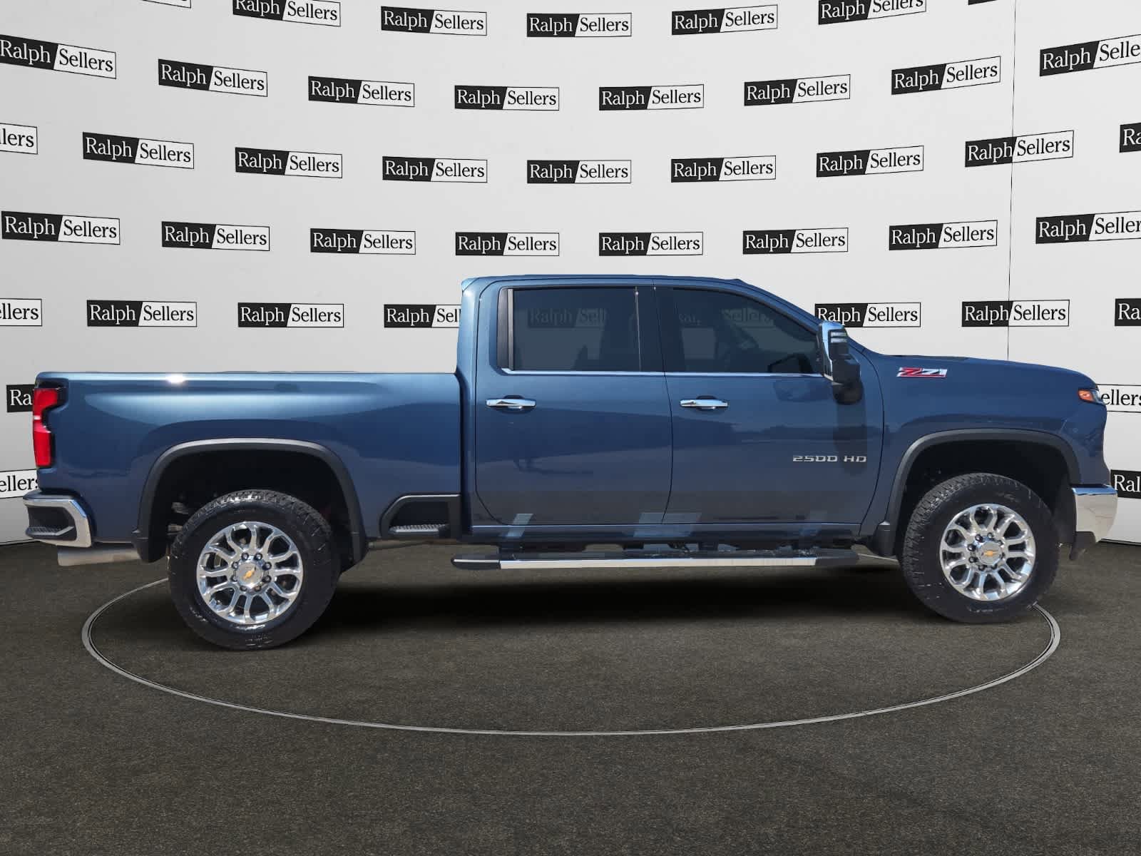 Used 2025 Chevrolet Silverado 2500 LTZ w/ LTZ Premium Package AWD/4WD image 7