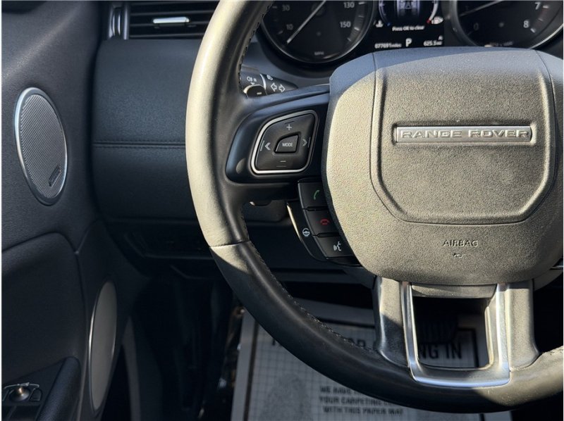 Used 2018 Land Rover Range Rover Evoque AWD/4WD image 34