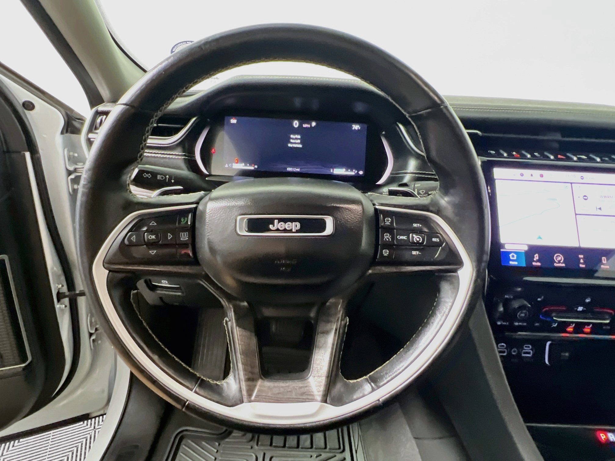 Used 2021 Jeep Grand Cherokee L Limited RWD image 17