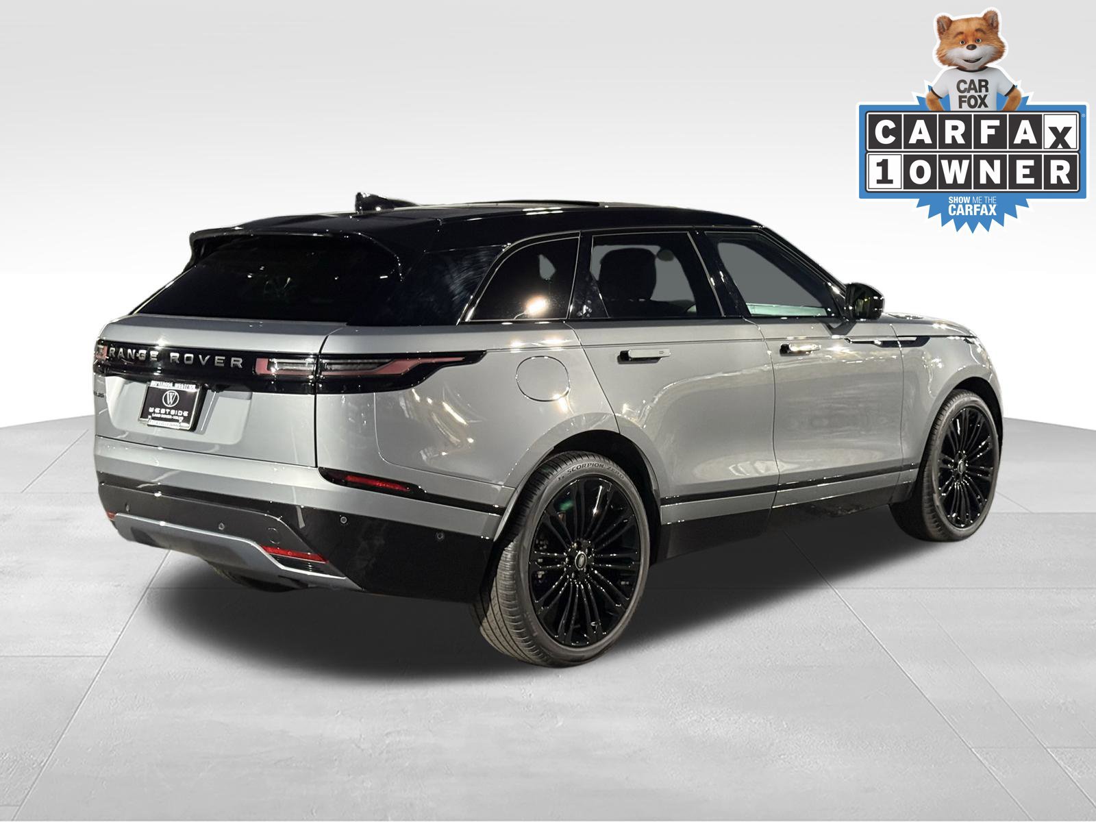 New 2026 Land Rover Range Rover Velar Dynamic SE AWD/4WD image 8
