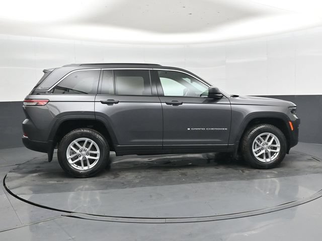 New 2026 Jeep Grand Cherokee Laredo X RWD image 2