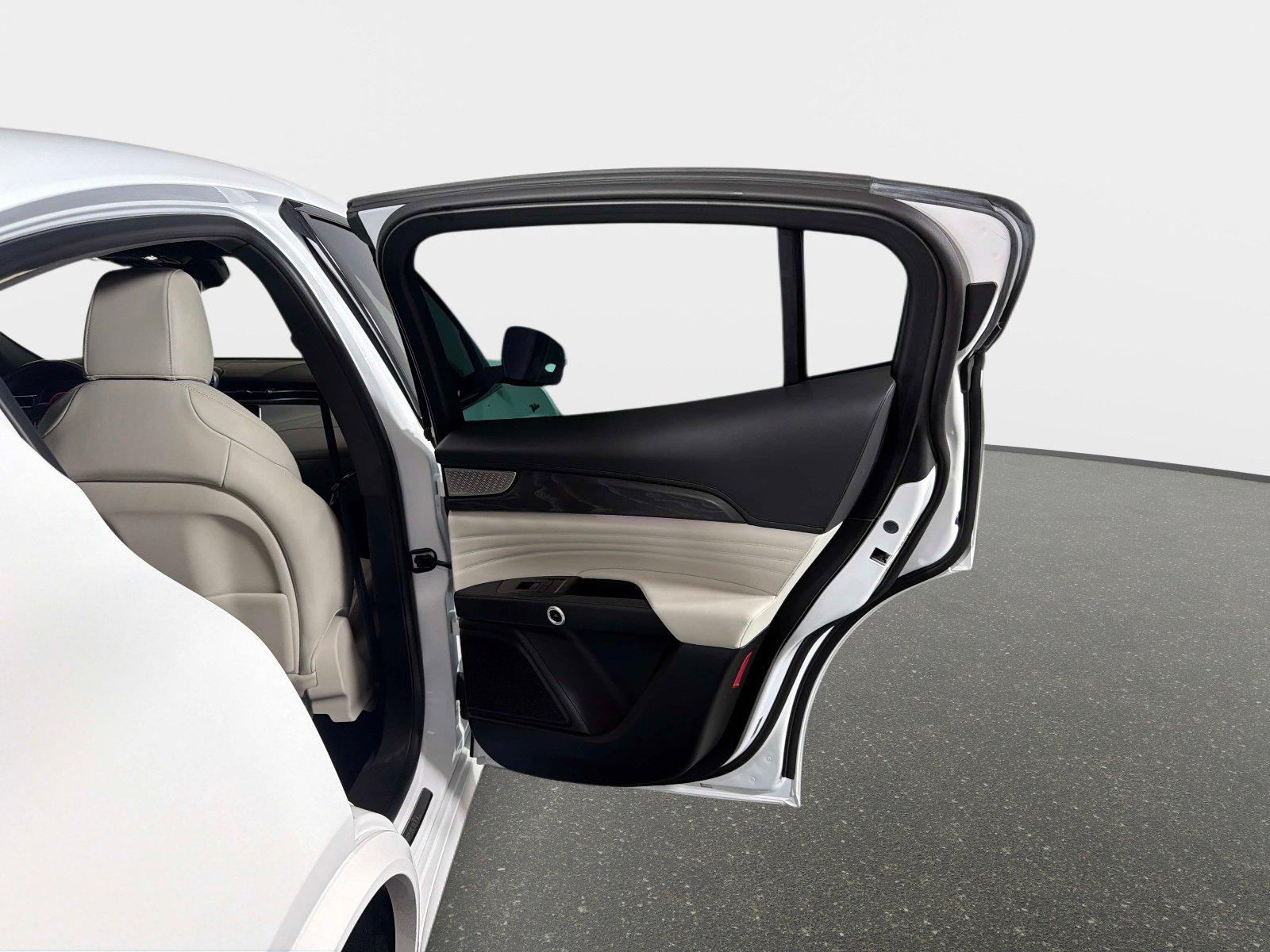 Used 2023 Maserati Grecale Modena image 28