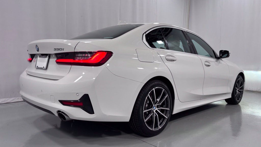 Used 2020 BMW 330i xDrive Sedan w/ Convenience Package AWD/4WD image 6