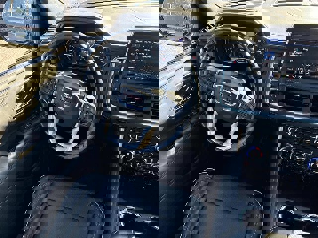 Used 2021 GMC Yukon SLT w/ SLT Premium Package image 14