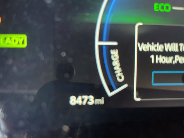 Used 2025 Toyota Camry SE w/ Multimedia Upgrade Package FWD image 7