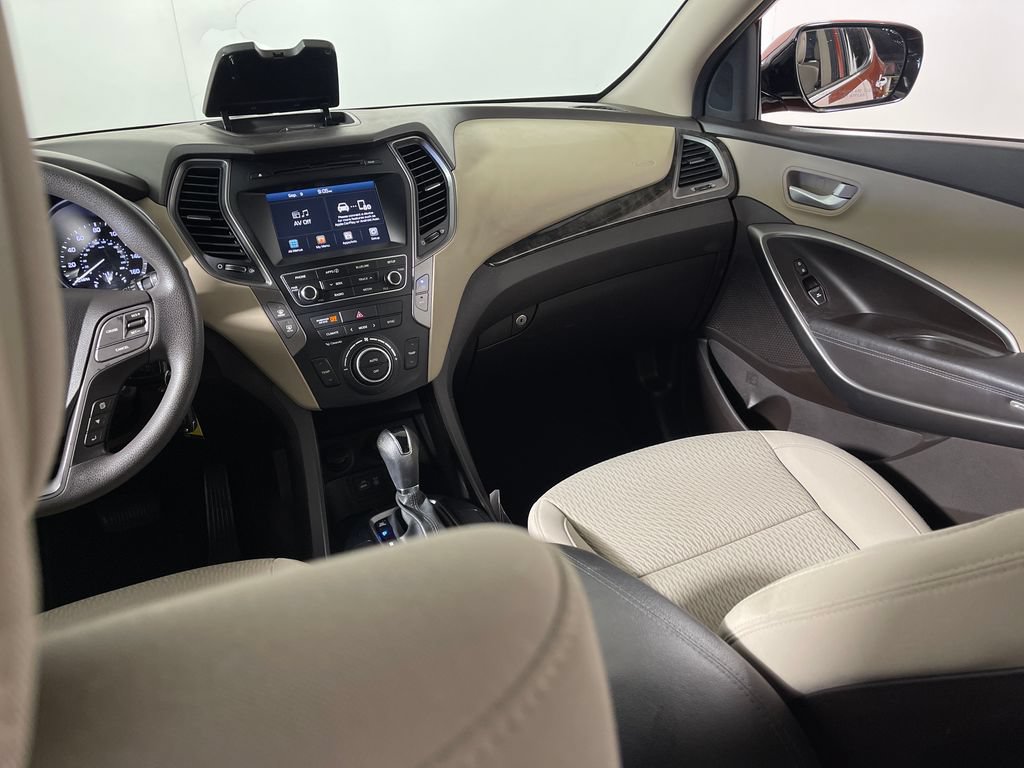 Used 2017 Hyundai Santa Fe Sport FWD image 17