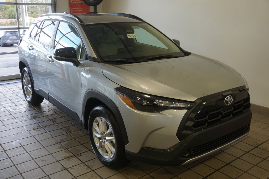 New 2026 Toyota Corolla Cross LE AWD/4WD image 2