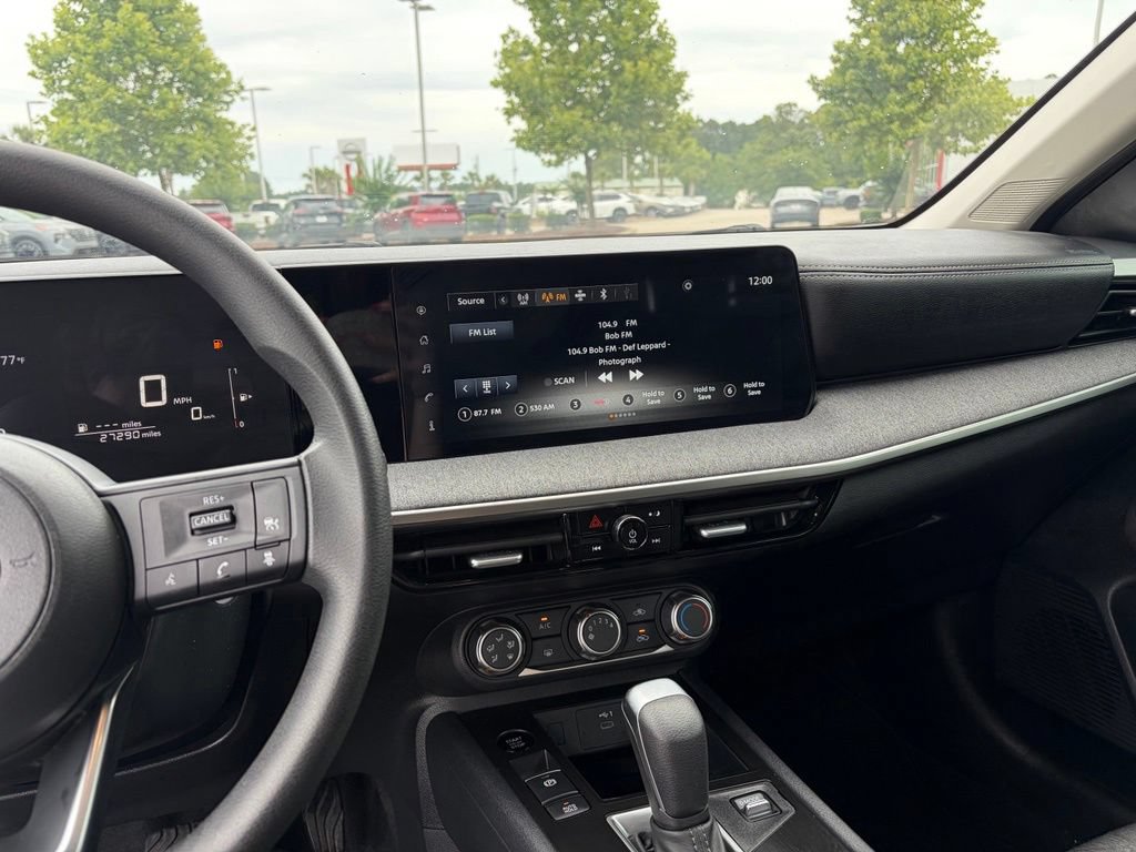 Certified 2025 Nissan Kicks SV w/ Illumination Package FWD image 20