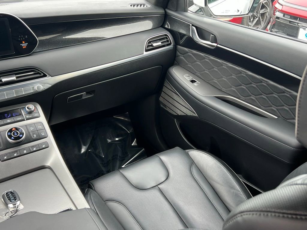 Used 2020 Hyundai Palisade Limited image 18