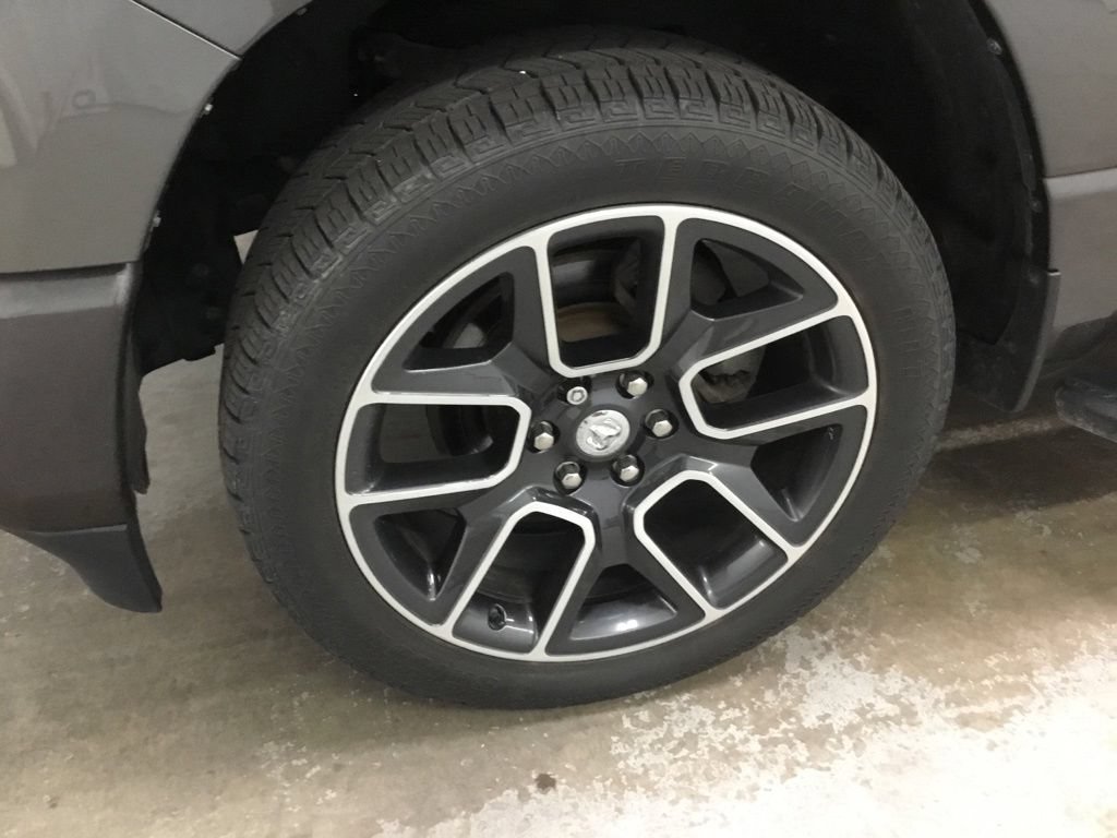 Used 2019 RAM 1500 Sport w/ Leather & Sound Group AWD/4WD image 4
