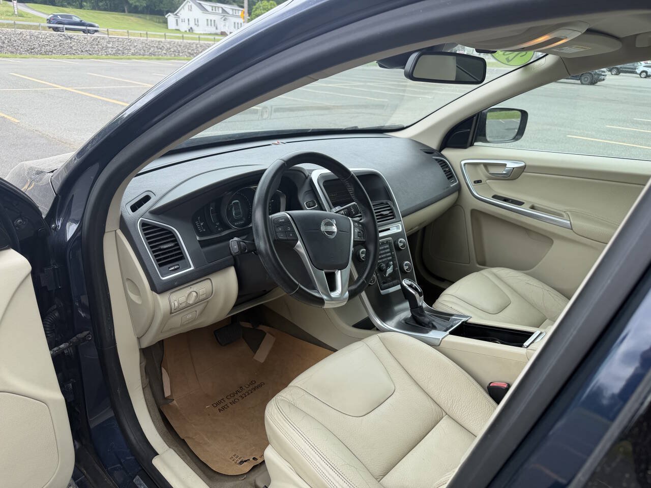 Used 2014 Volvo XC60 T6 AWD/4WD image 9