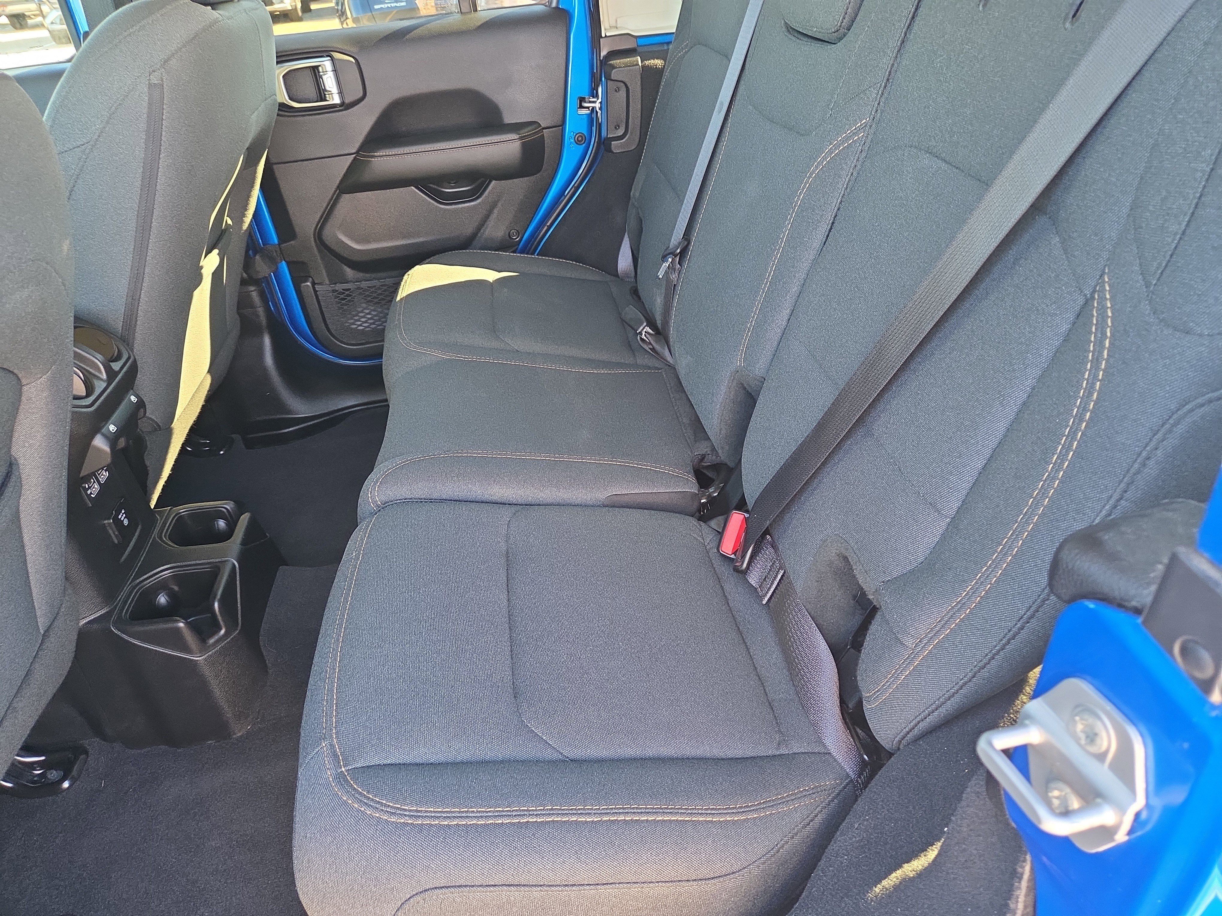 Certified 2025 Jeep Wrangler Sahara image 6