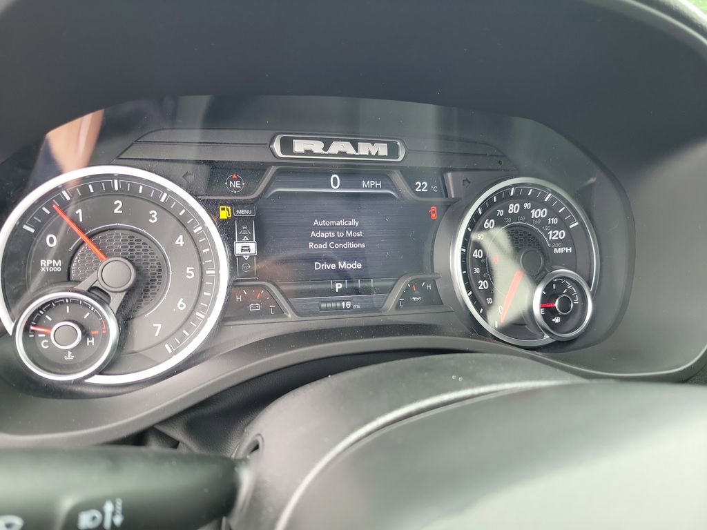 New 2026 RAM 1500 Express AWD/4WD image 15