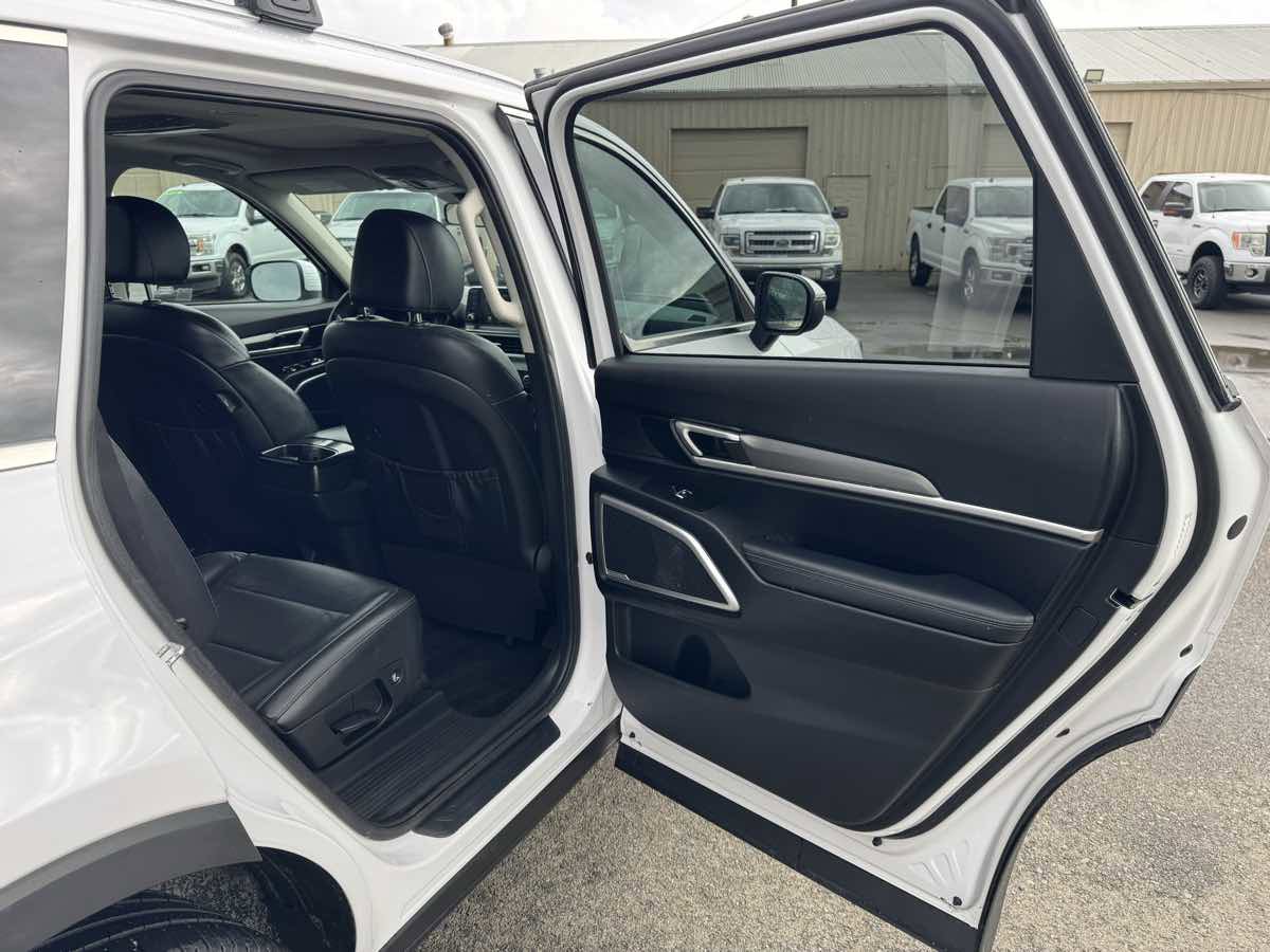 Used 2021 Kia Telluride S image 19