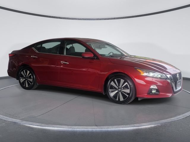 Used 2020 Nissan Altima 2.5 SV FWD image 2