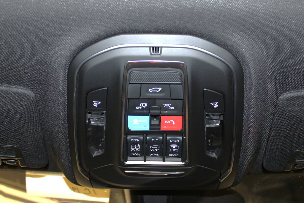 New 2026 Jeep Grand Cherokee Limited w/ Limited Altitude Package image 23