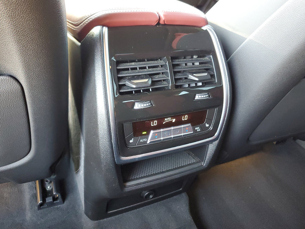 Used 2024 BMW X6 xDrive40i w/ Premium Package AWD/4WD image 13