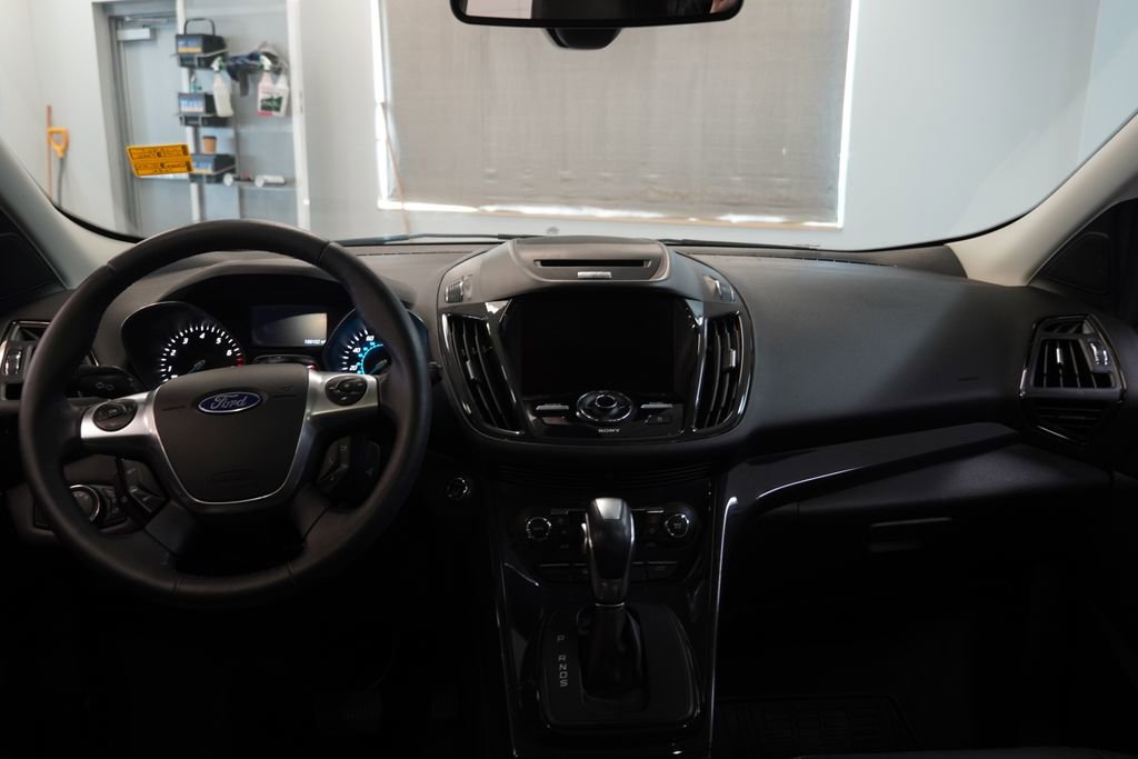 Used 2014 Ford Escape Titanium AWD/4WD image 9